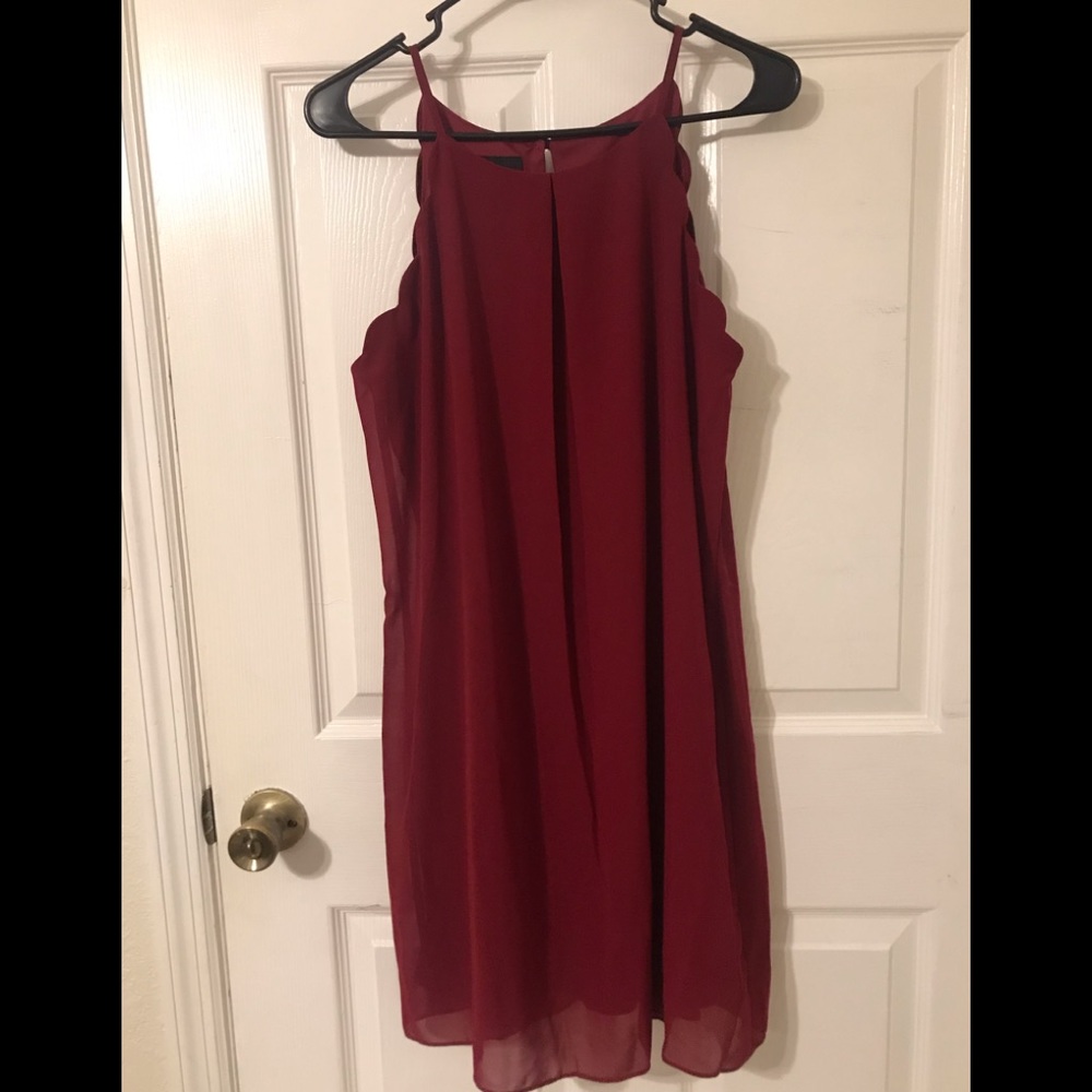 Red Sleeveless Scalloped Dress